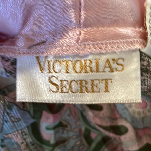 VTG Victoria’s Secret - Picture 7 of 14